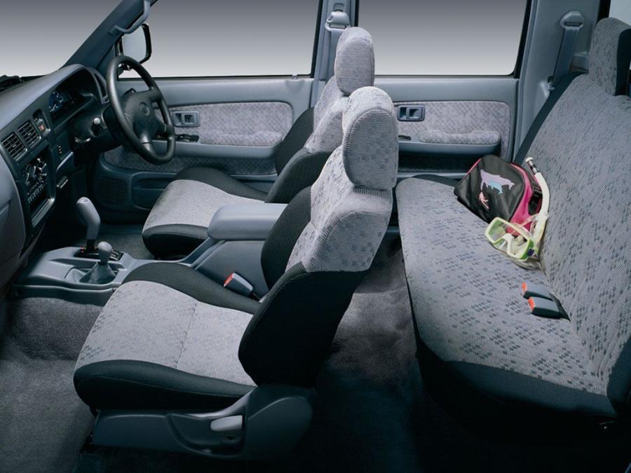  Toyota Hilux Double Cab 1997 года  (JP) (фото 2 из 4)